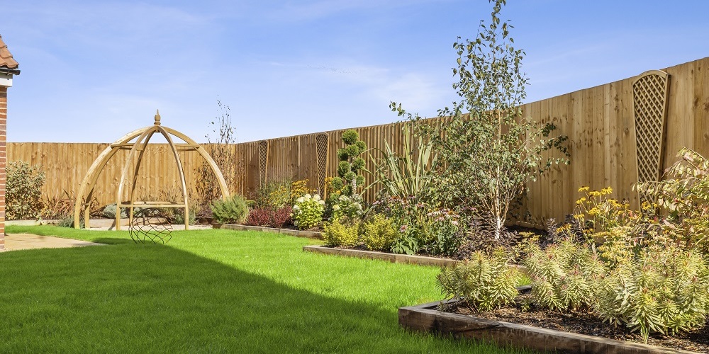 new build garden with pergola