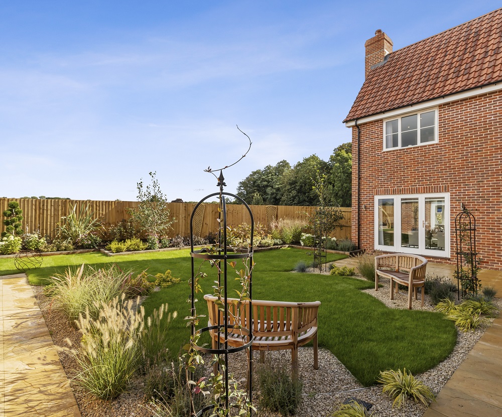 new build garden at Church Farm in Drayton