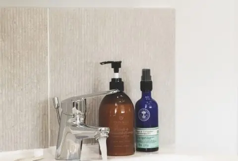 Wall Tiling