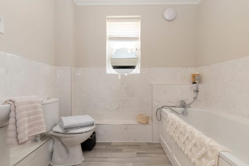 654 Bathroom - Hopkins Homes